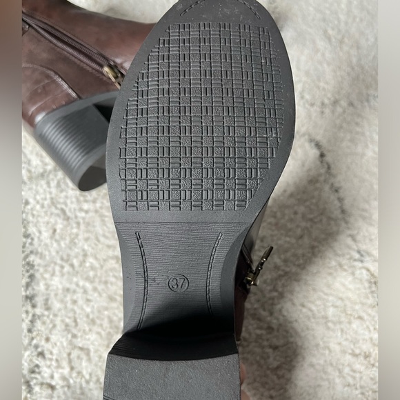 Brown Booties (Size 7) - Picture 8 of 8